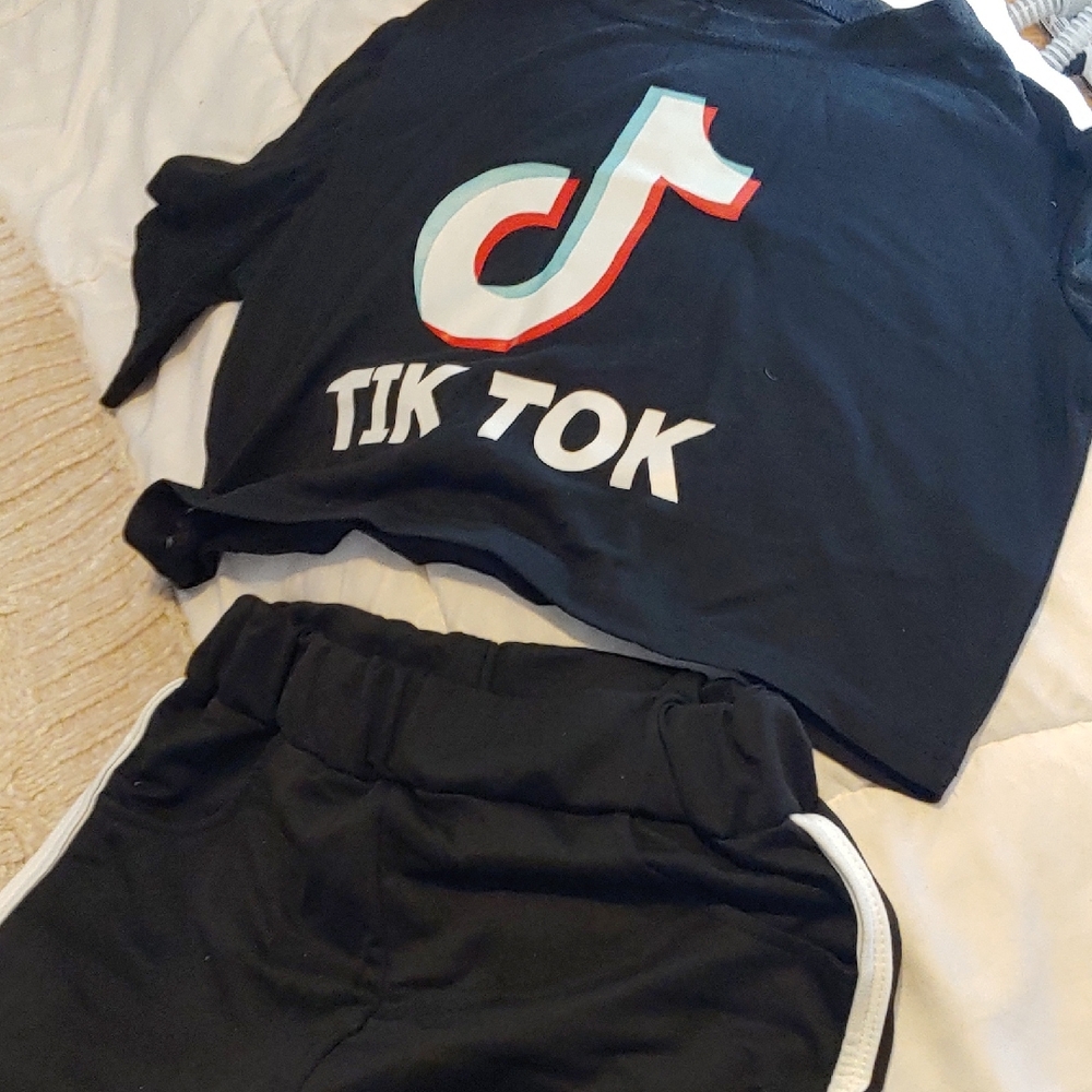 TikTok Black T-Shirt and Shorts Set